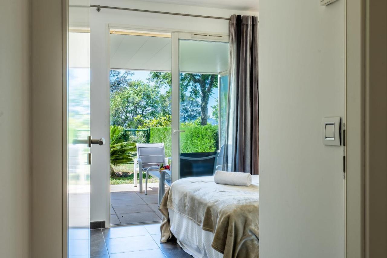Garden-level Pool & Sea View Cannes